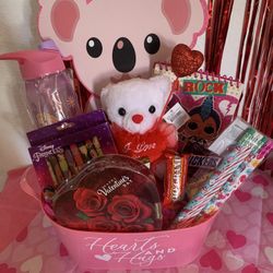 Girls Valentine’s Gift Baskets❤️