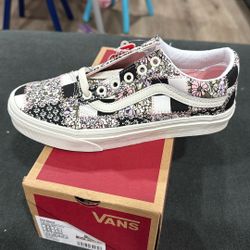 Old School Vans Brand New Size 4.5 Y