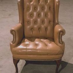 Tan Leather Queen Anne Vintage Wingback Chair Office Living 