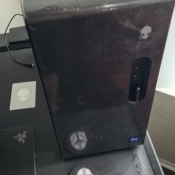 DELL ALIENWARE Arour R16
