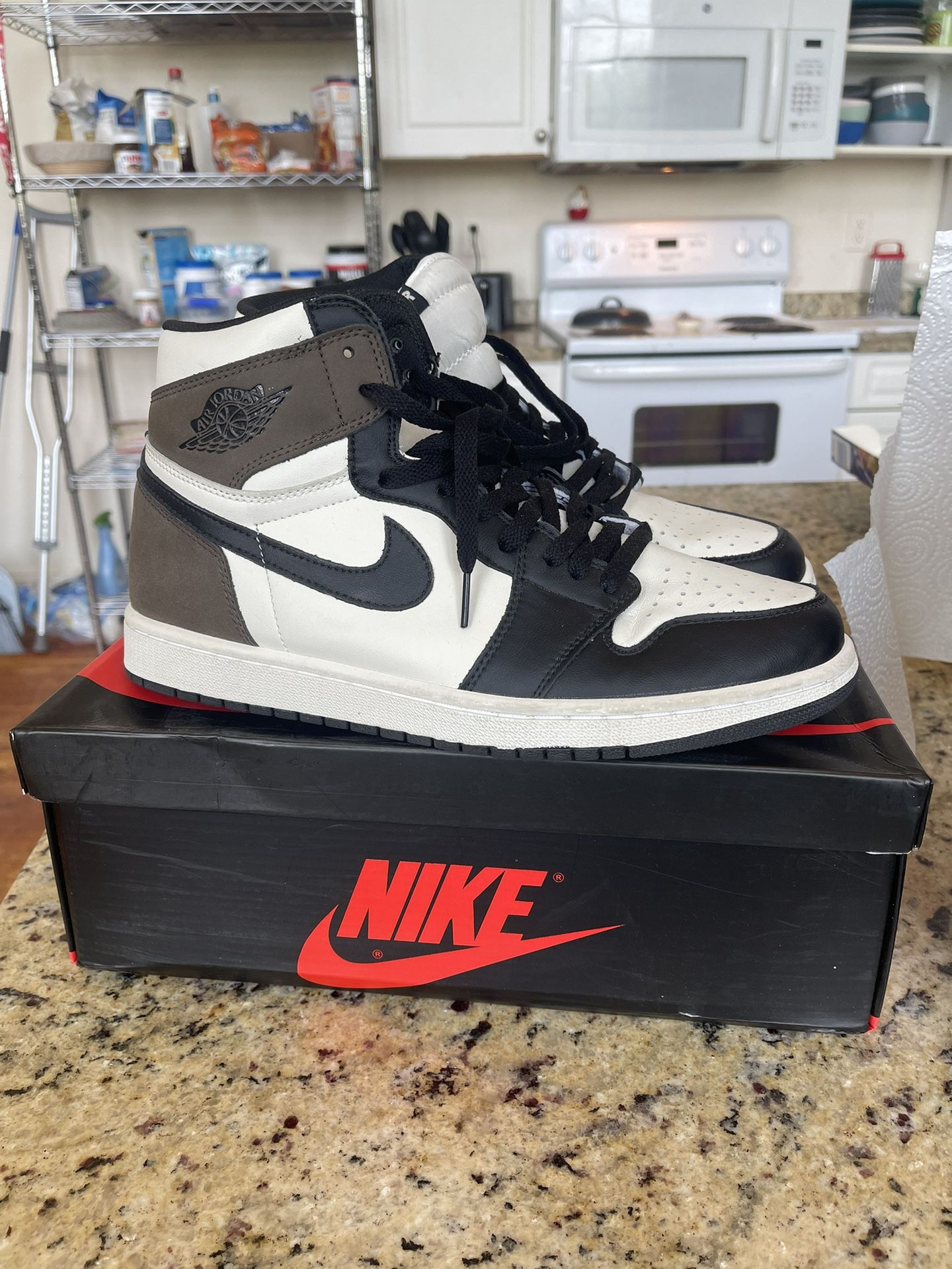 Jordan 1 Mocha, Brown And Black, Size 11