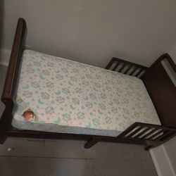 Toddler Bed Frame 