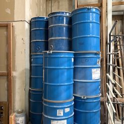 55 gallon steel drums/barrels with lids