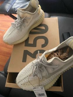 Yeezy Boost 350 V2