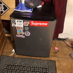 Mini Fridge 