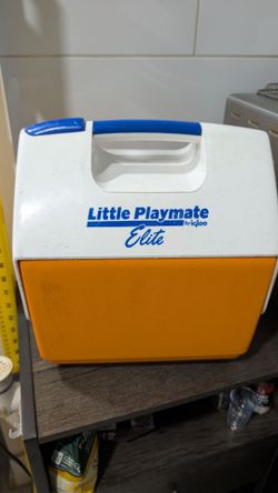 Igloo Little Playmate Elite Mini Cooler