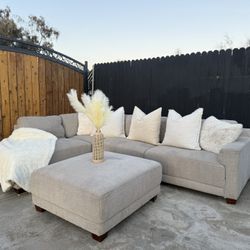 High Quality Costco Sectional Couch with Ottoman DELIVERY AVAILABLE 🚚