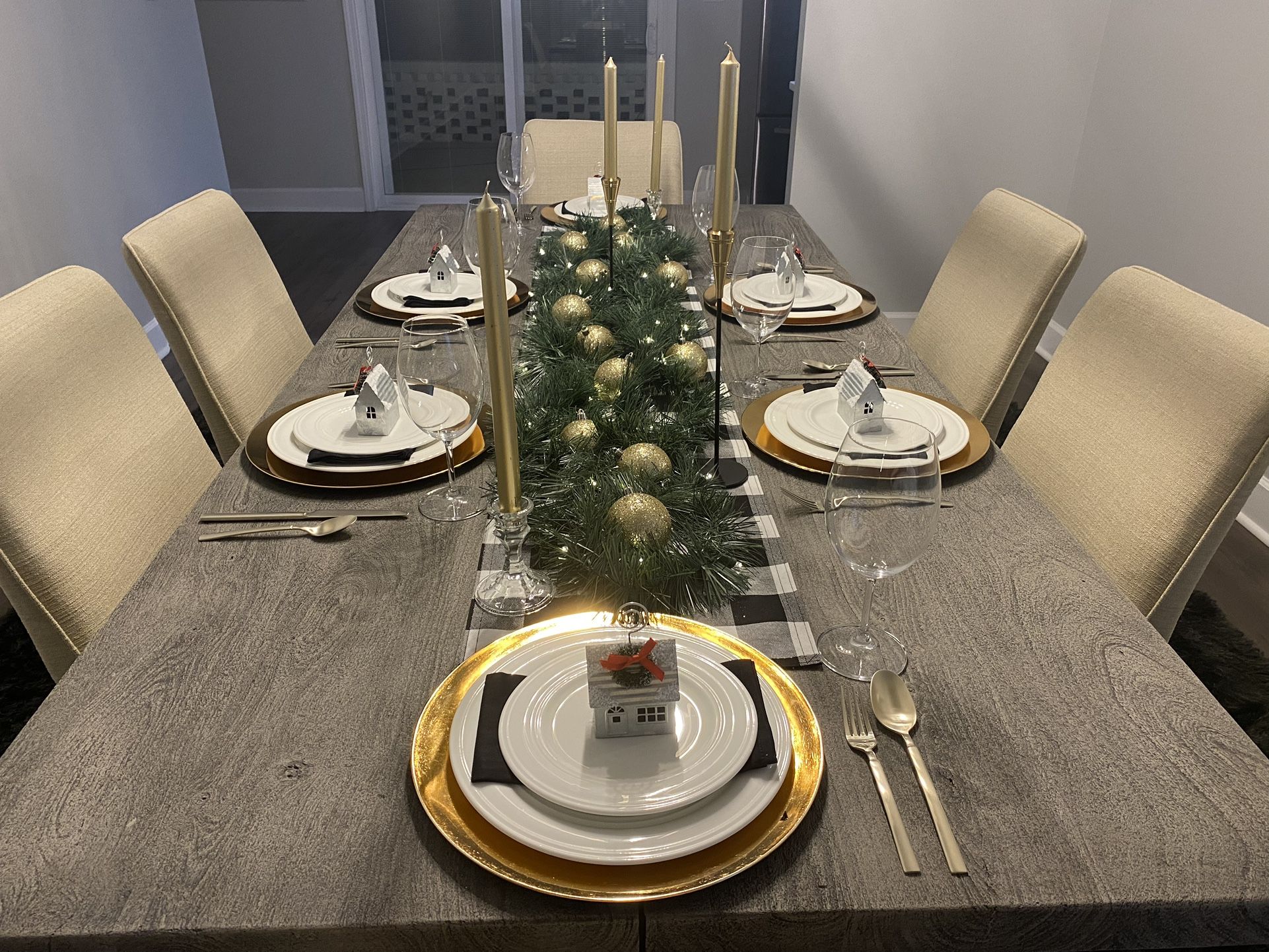 ARHAUS DINNING ROOM TABLE