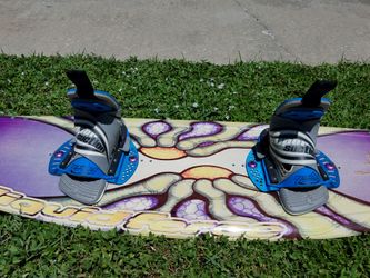 Liquid Force Trip 138 W/ Liquid Force Super Suck bindings size L