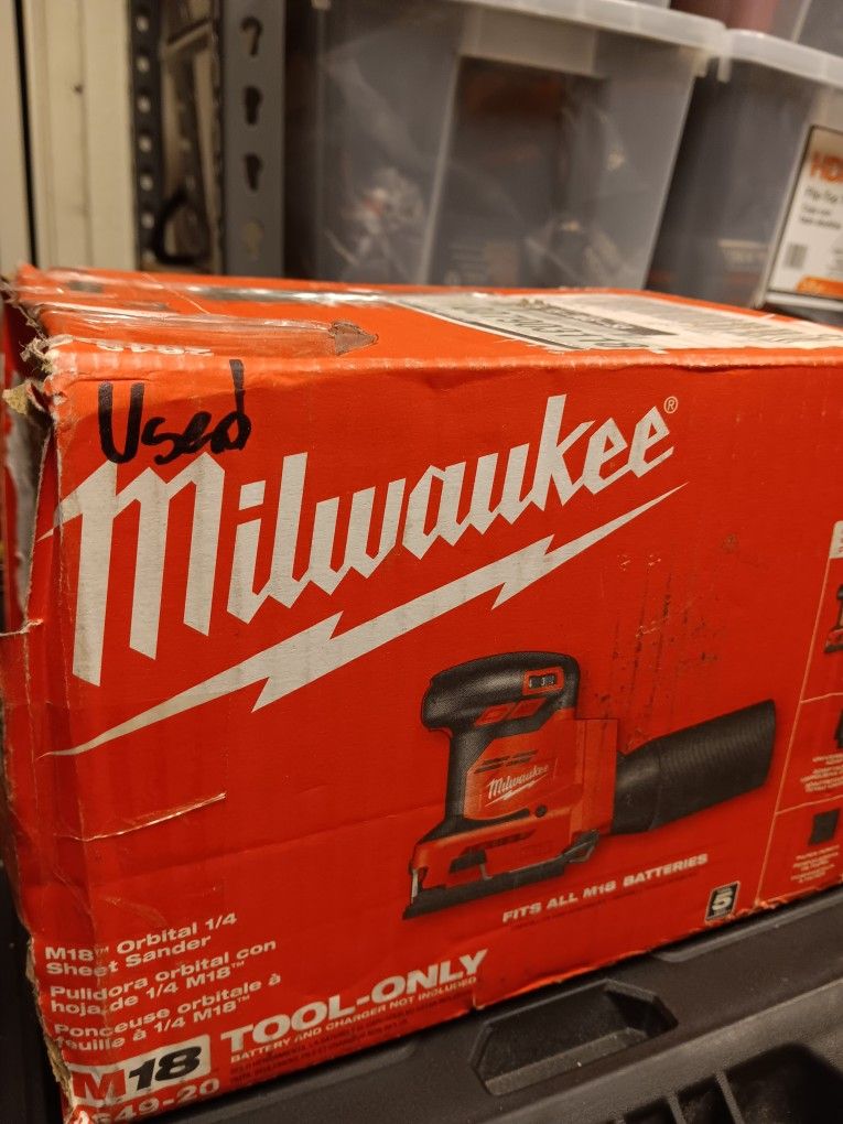 Milwaukee M18 Orbital 1/4 Sheet Sander. Tool-Only