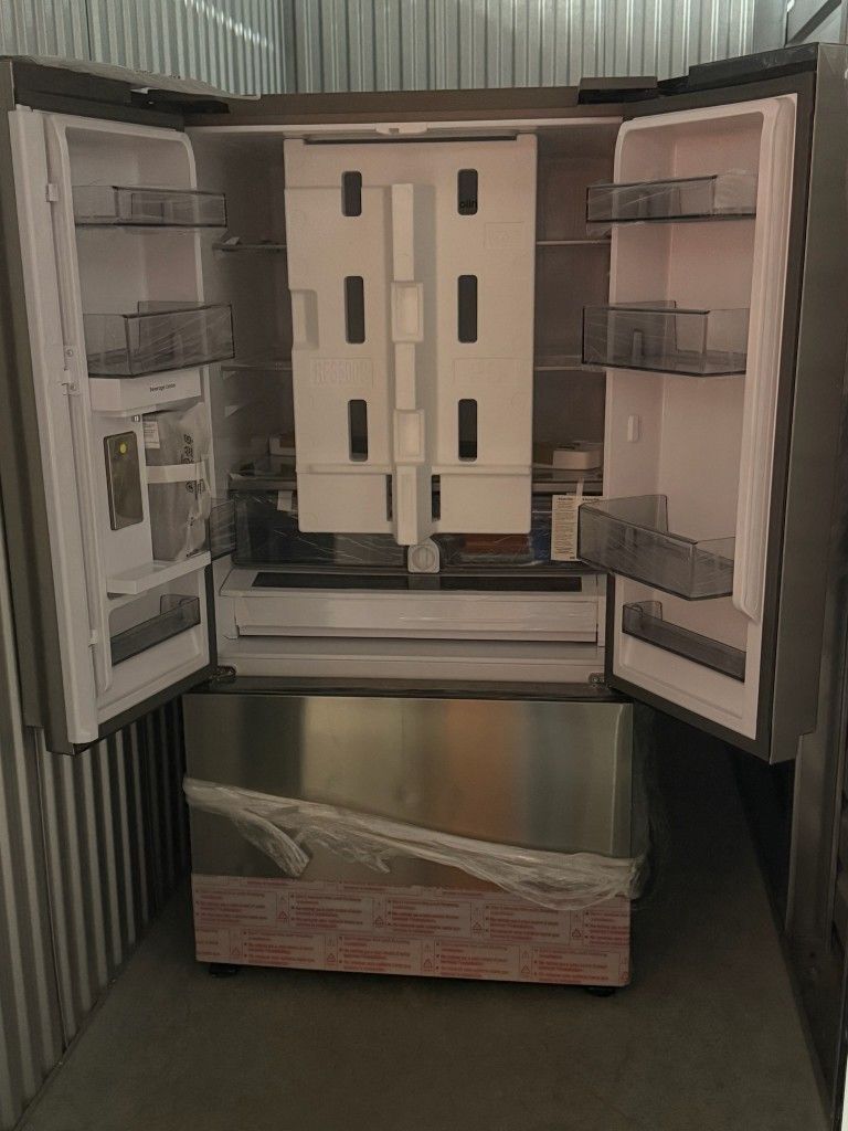 Lowe's Contractor Brand New Appliances