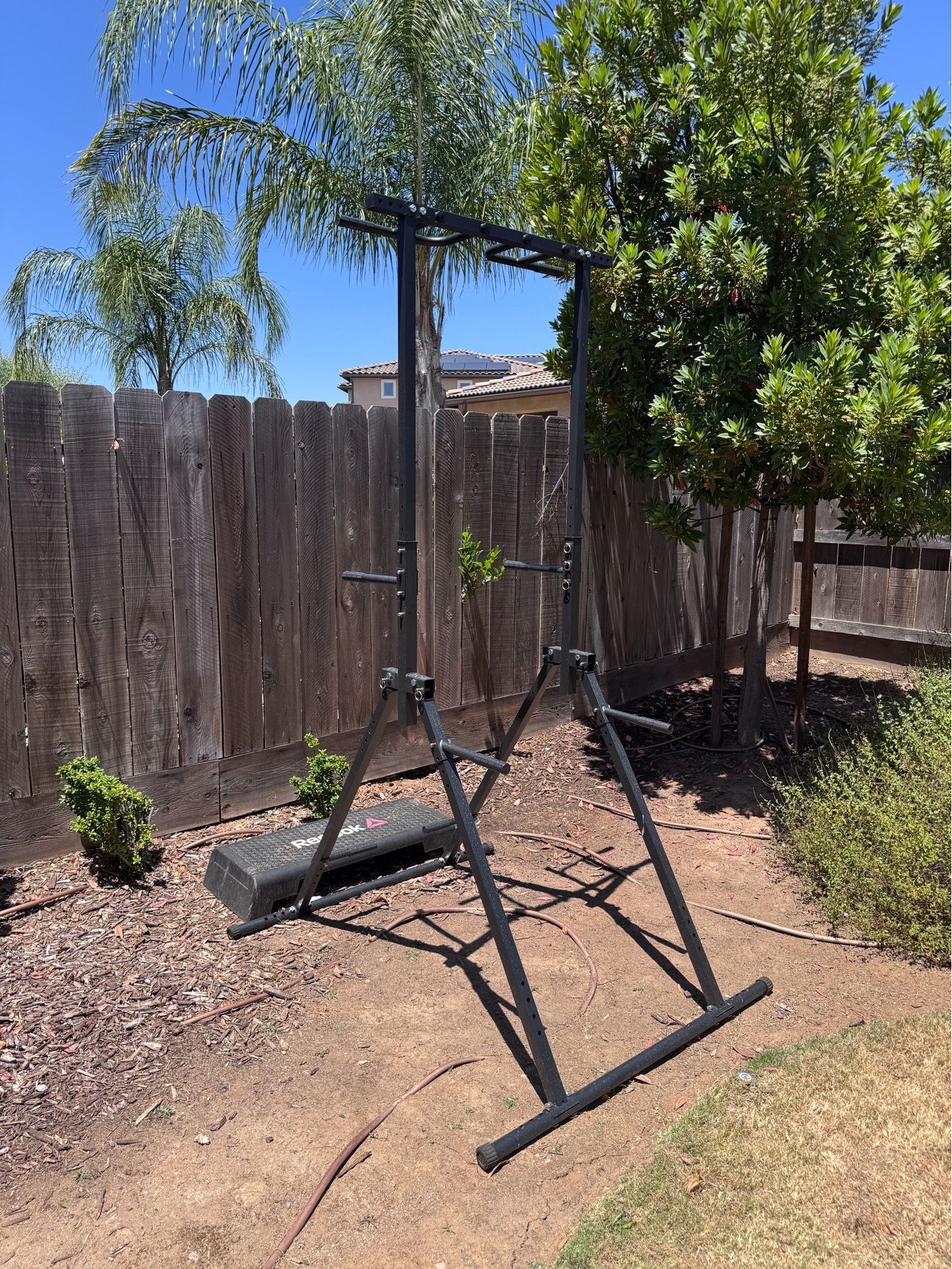 Bar and reebook stand