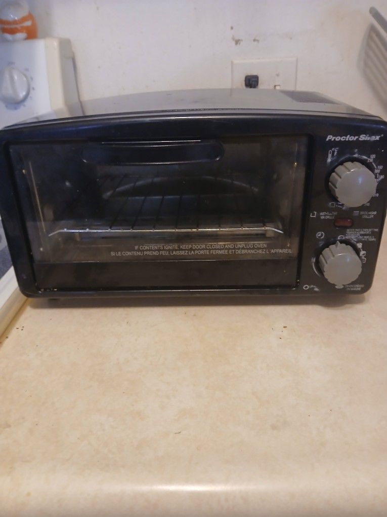 Black Toaster Oven