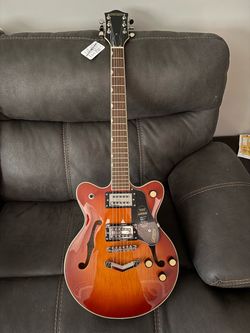 Gretsch G2655 Semi-Hollow Body Electric Guitar