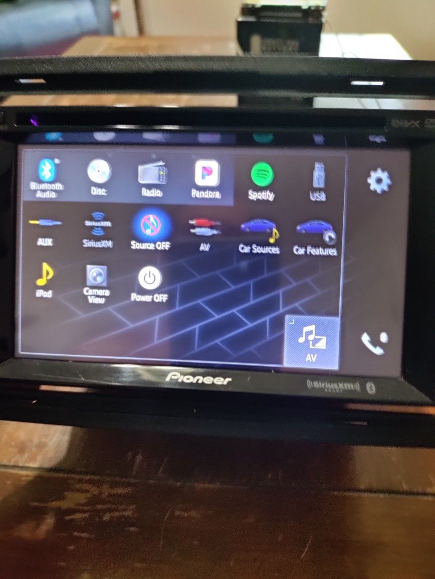 Pioneer AVH 1500 NEX Radio W/Car play And Camera