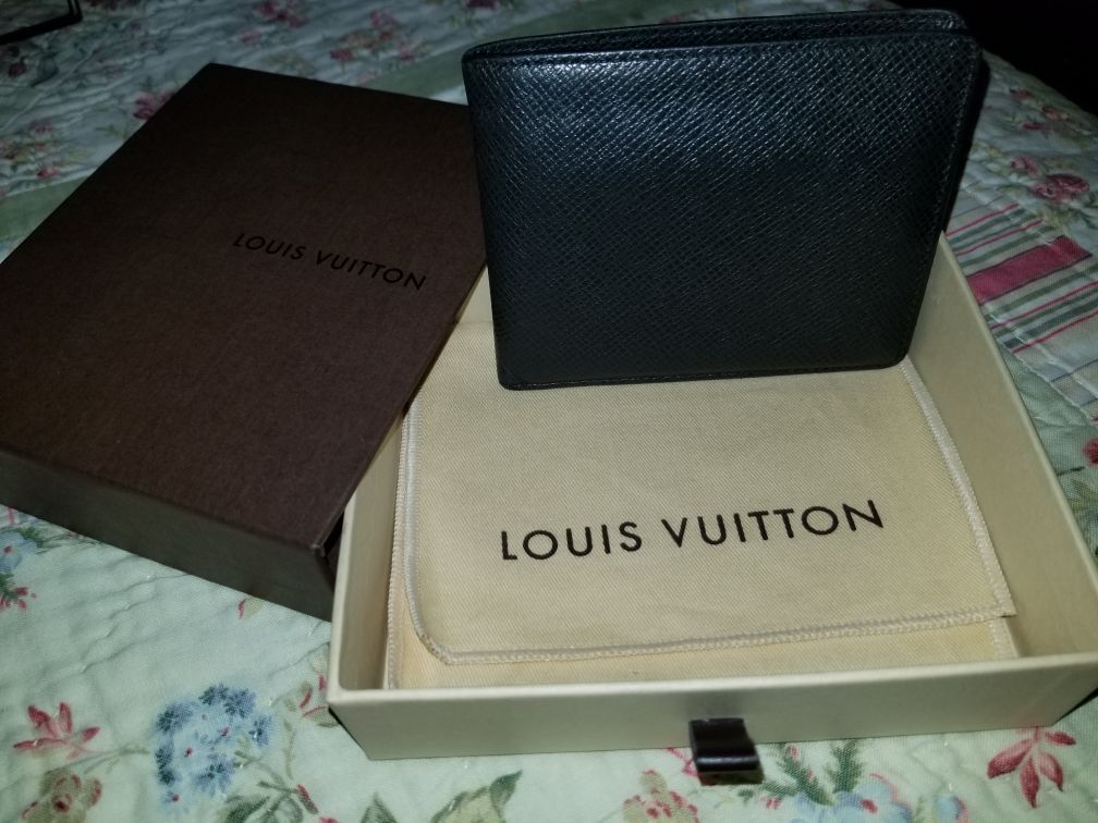 Louis Vuitton Taiga In Men's Wallets for sale