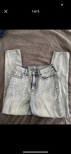 American Eagle Mom Jeans