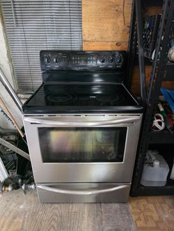 Stove / Range