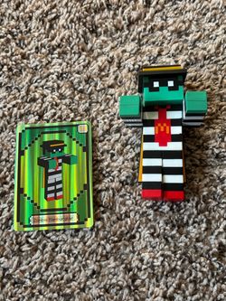 2 McDonald’s Minecraft Meal Toys