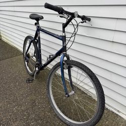 Cannondale M200 Mountain Bike. 21 Speed, Hand made in the U.S.A.