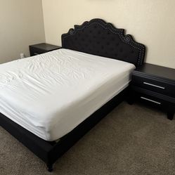King Bedroom Set (No Mattress)