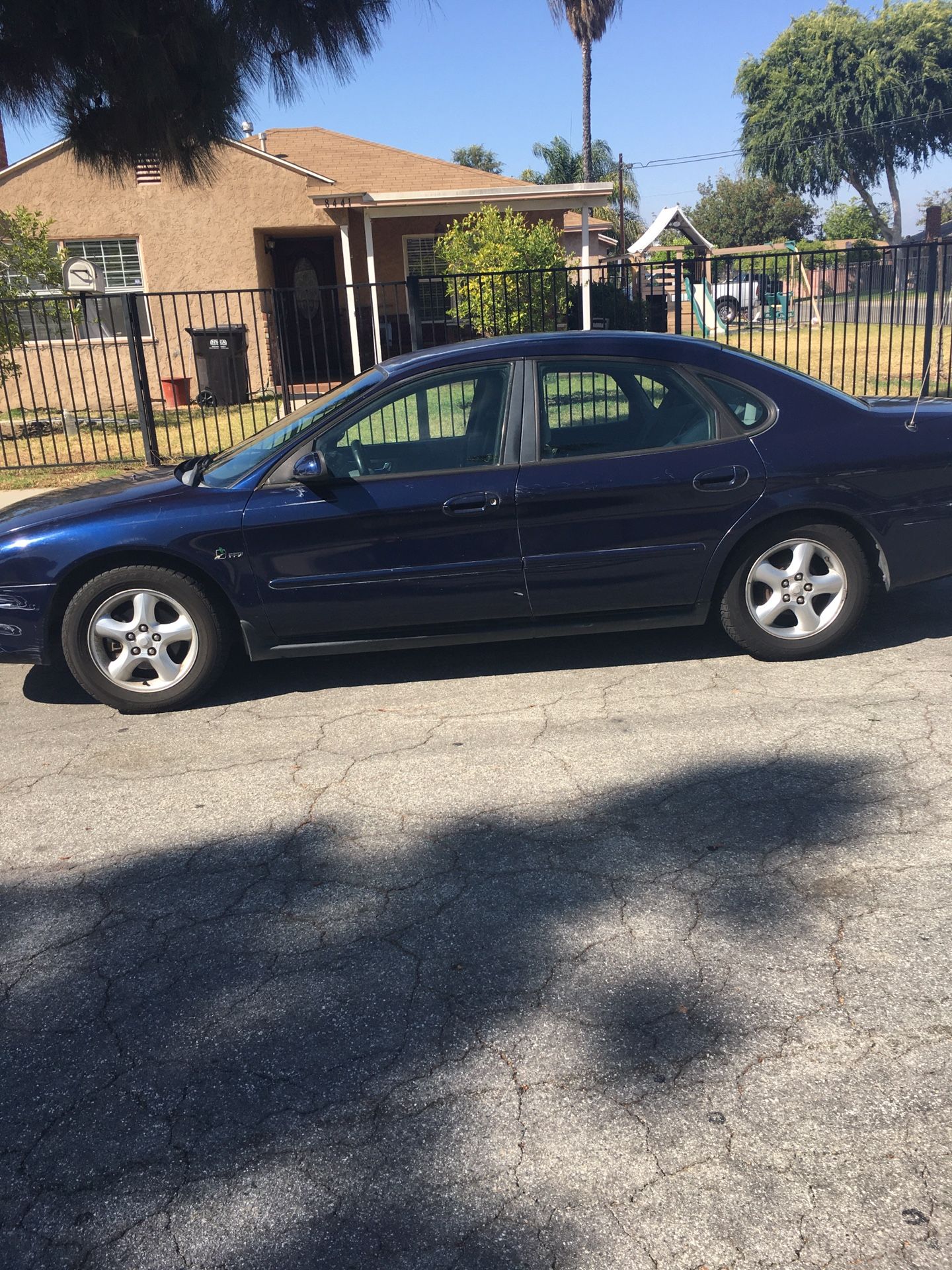 2010 Ford Taurus