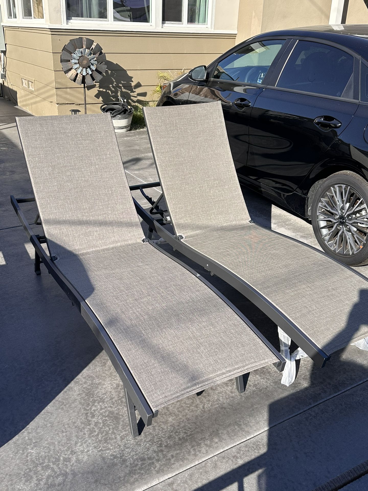 Sunvilla Commercial Sling Wave Chaise Lounge Chairs (2) Costco