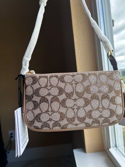 Crystal plaza with cardholder