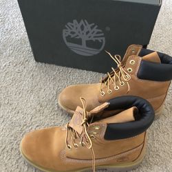 Timberlands (size 6)