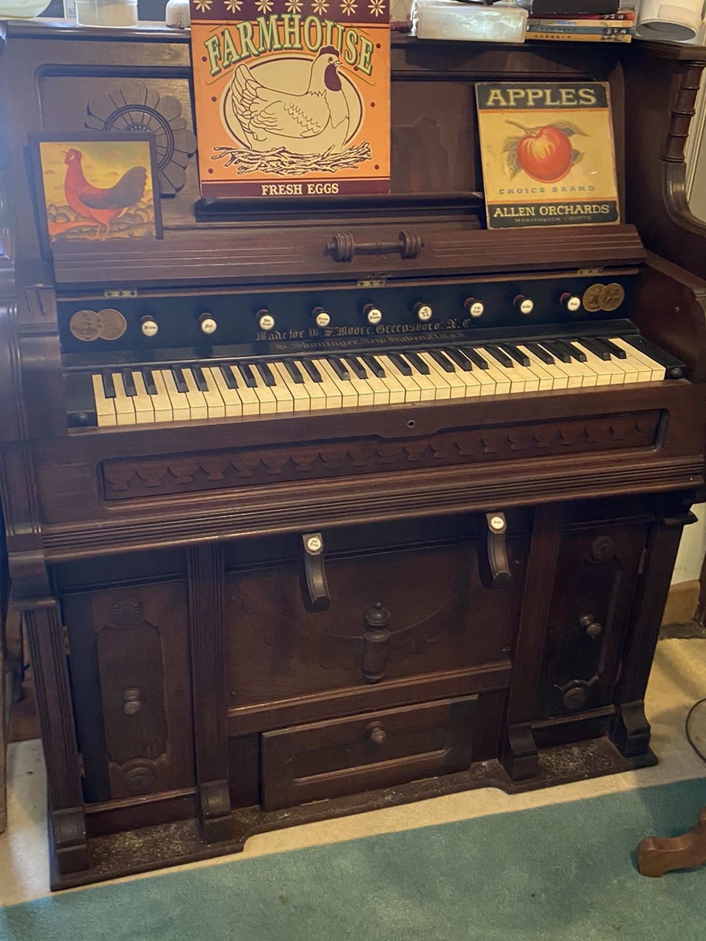 Pump Organ Excellent Condition