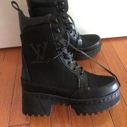 Women Boots 