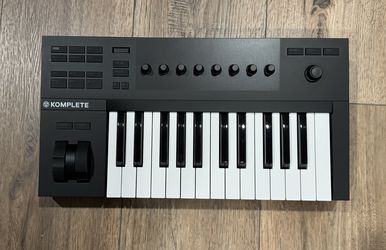 Native Instruments Komplete Kontrol A25 USB Keyboard Controller