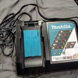 MAKITA Battery Charger