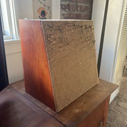 2 Speakers 