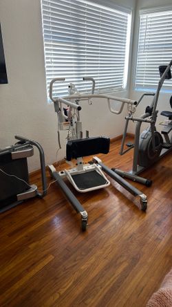LUMEX LF 2020 EASY LIFT SIT-TO-STAND