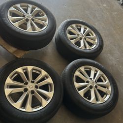 Rims&tires 17” Nissan rogue ,,,firm price,,,,