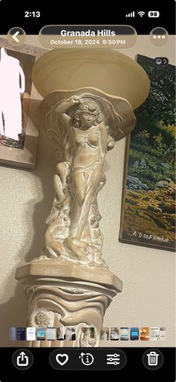 Figurine Pedestal Column with Female Statue