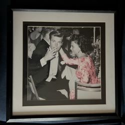Robert Wagner & Natalie Wood At Oscars Framed Photo Print