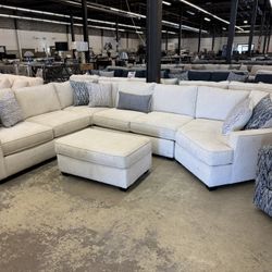 Cozy, Comfortable Cuddler Sectional With Contrasting Pillows. Financing Available!!