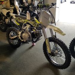 125cc Dirt Bikes Are In Get Em Before They're Gone!!!