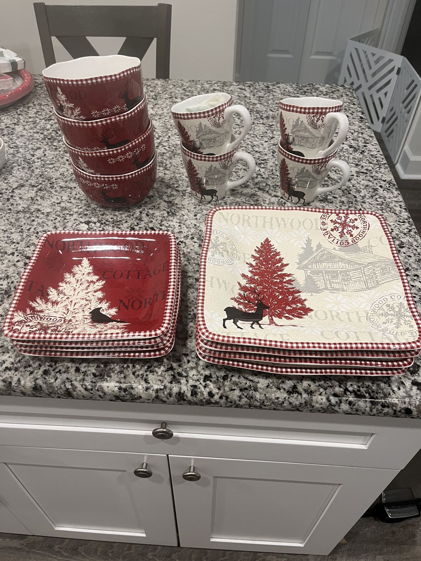 222 Fifth 16 Piece Northwood Cottage Christmas Dinnerware Set