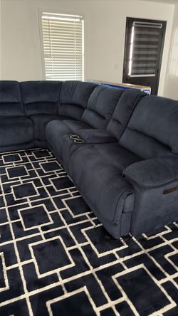 6 piece sectional with rug new barely used!!