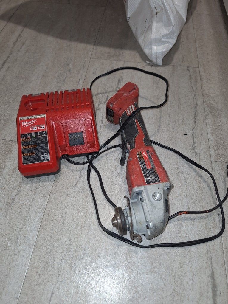Milwaukee Cordless Grinder With Charger
