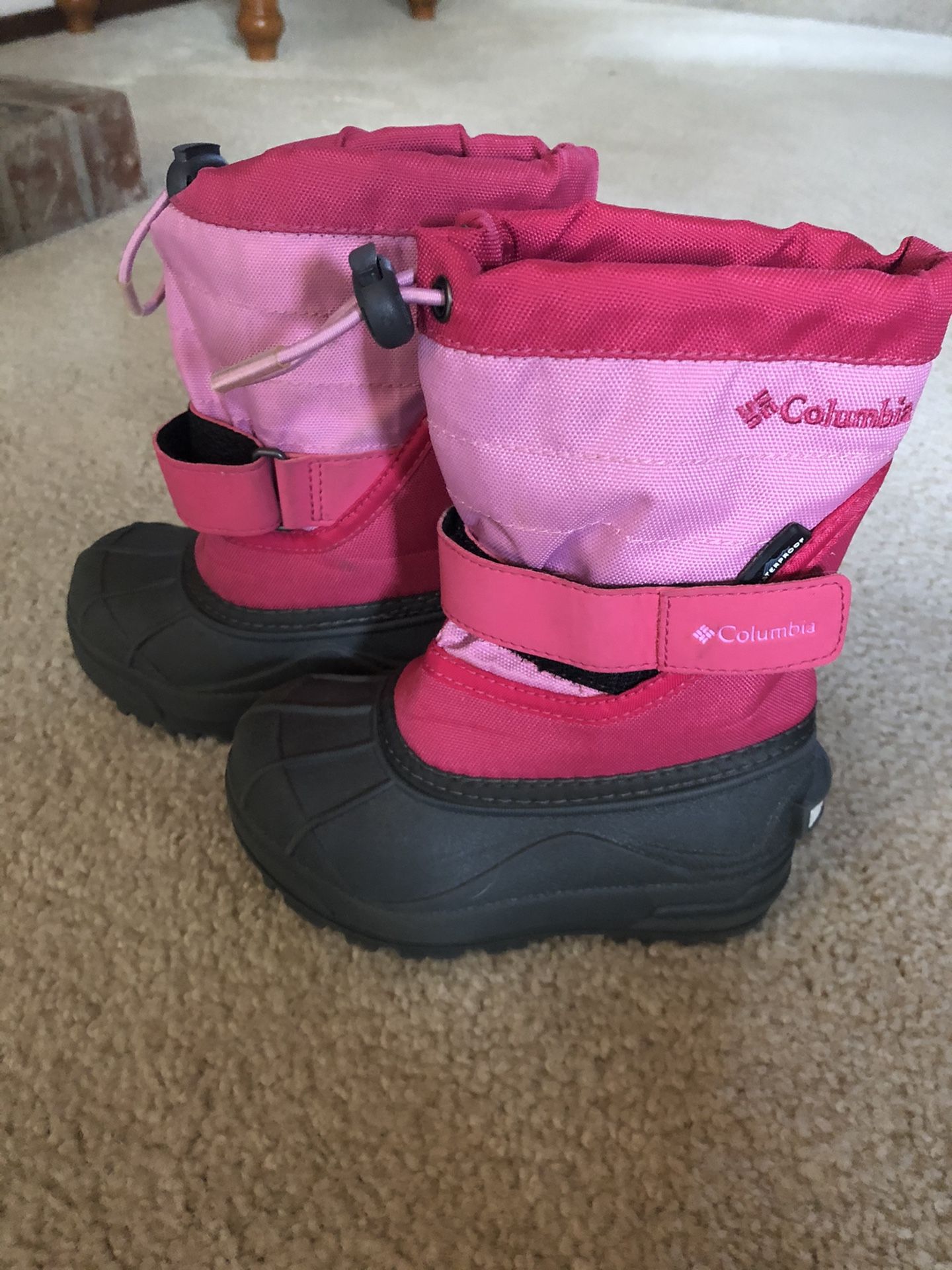 Columbia Girls Snow Boots - Size 8