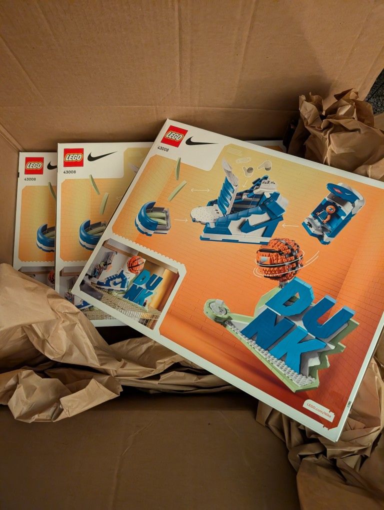 Nike Dunk Lego Set