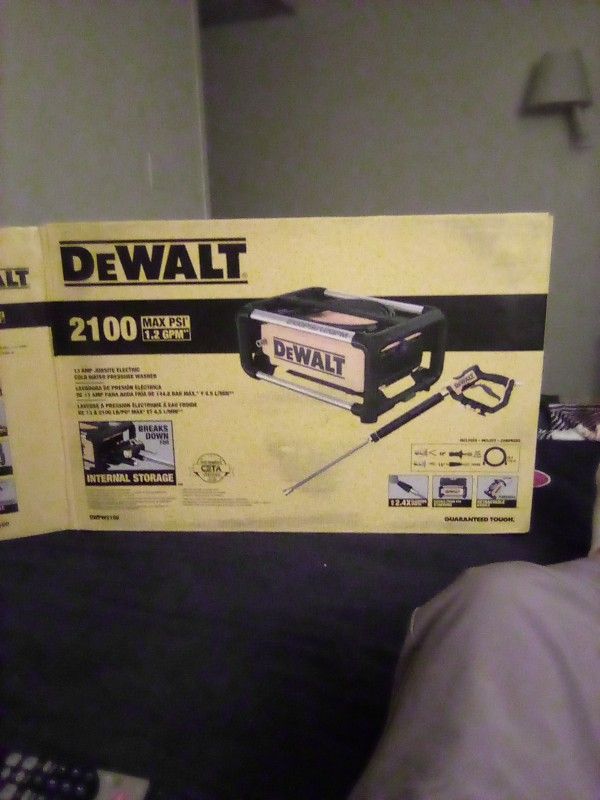 2100 Psi Portable DeWalt Pressure Washer