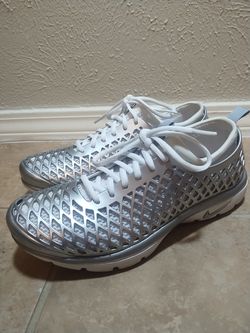 Nike Shoes Women 9 Nike Air Rejuven8 Silver