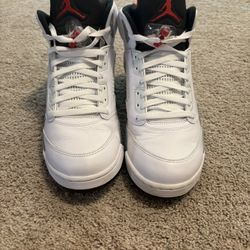Retro Jordan 5 white cement 