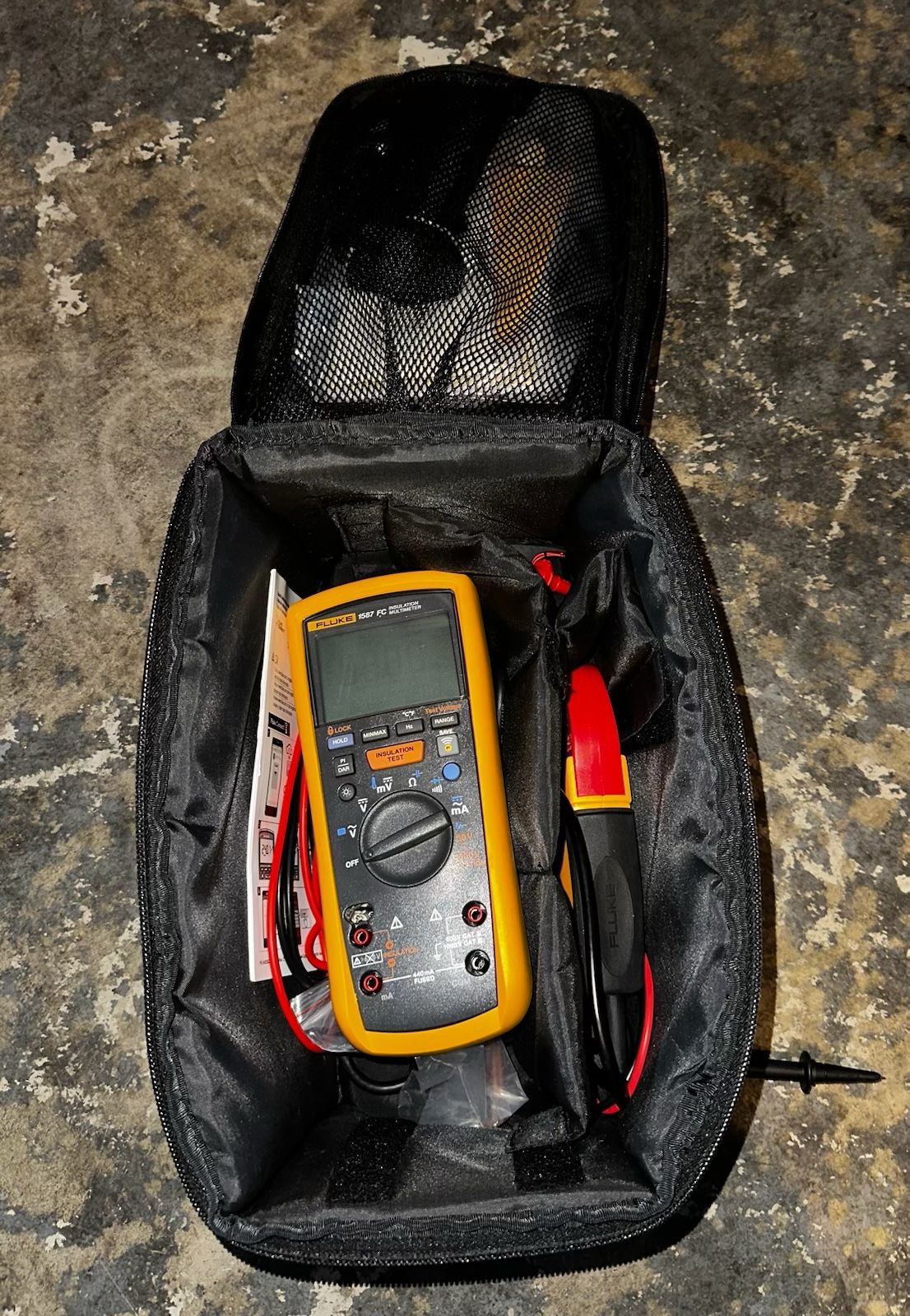 2 In 1 Fluke 1587 FC Insulation Multimeter