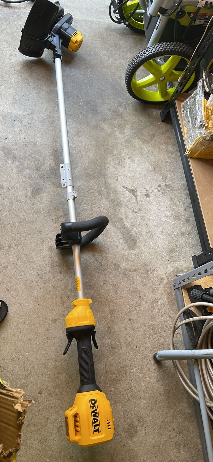 Dewalt 20 V String Trimmer